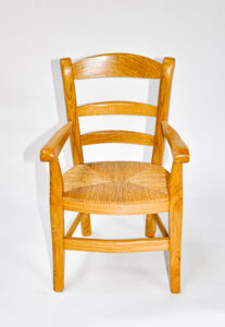 Fauteuil artisanal bas enfant Louis Philippe