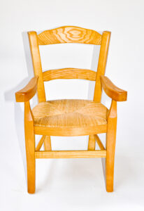 Fauteuil bas artisanal enfant