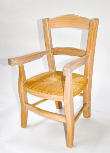 Fauteuil bas artisanal enfant