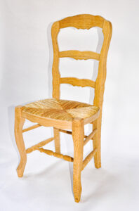 Chaise artisanale Régence