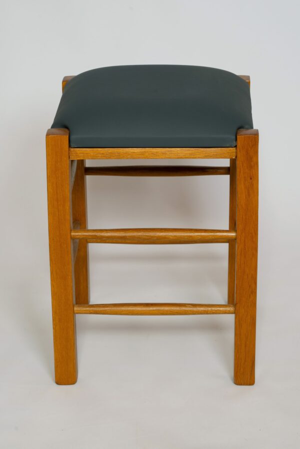 Tabouret artisanal en chêne similicuir – Image 2