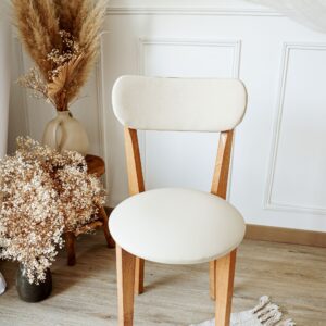 Chaise Artisanale Margareth en hêtre avec dossier et assise similicuir