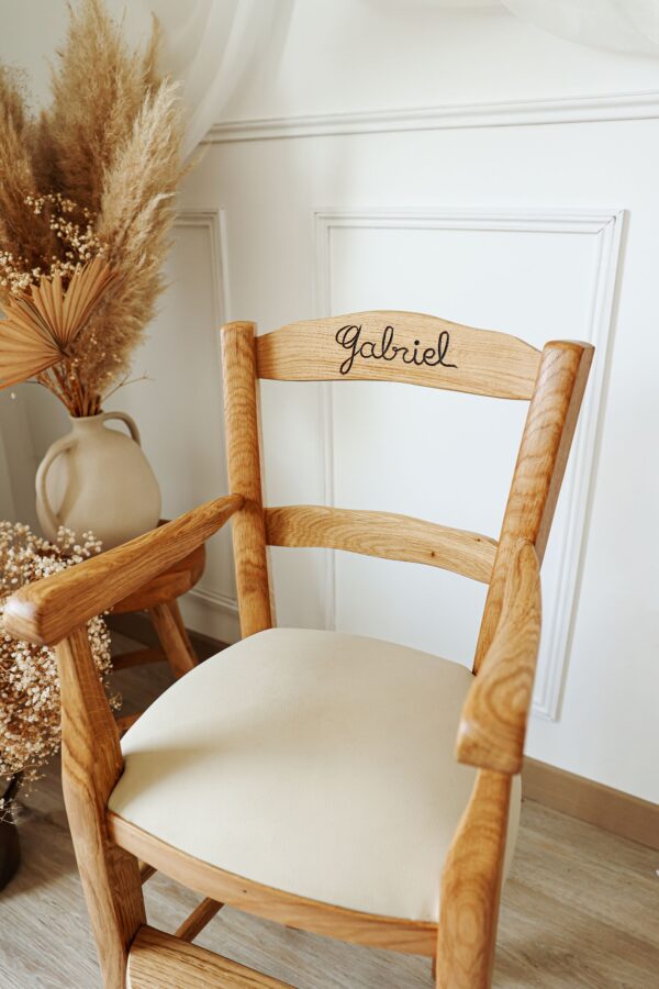 Fauteuil de table Artisanal enfant en chêne sans le prénom – Image 2